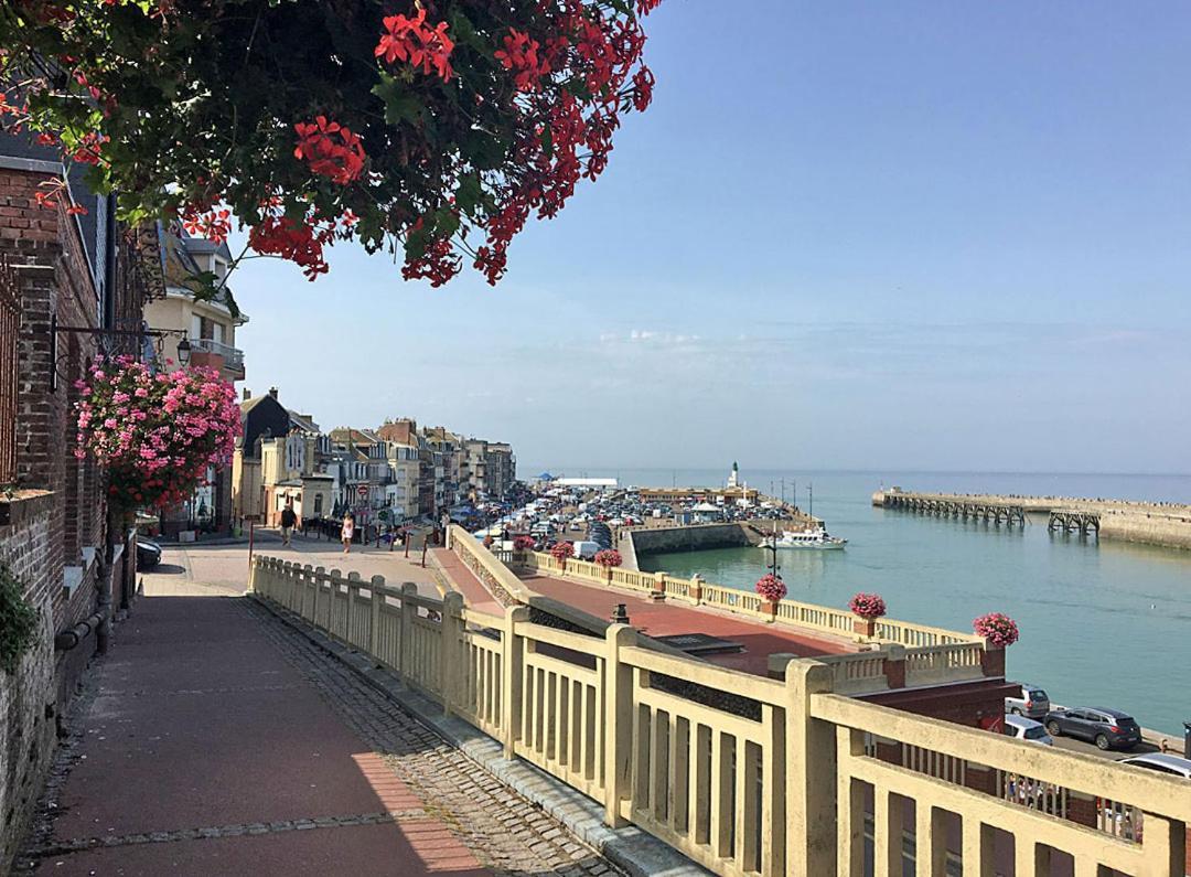 Ferienhaus Notre Nid - Grande Terrasse Privee En Bord De Mer, Au Coeur Du Quartier Historique Du Treport ! Wifi Le Tréport